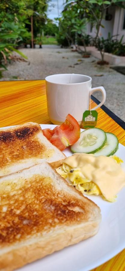 Seven Stones Langkawi Bed & Breakfast Pantai Cenang  Ngoại thất bức ảnh